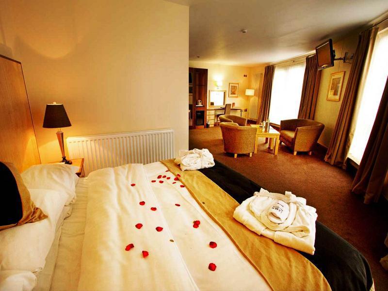 La Mon & Country Club 4*